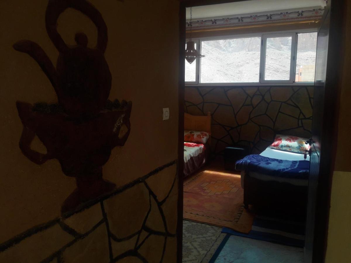 Dounia Hostel タンギール エクステリア 写真
